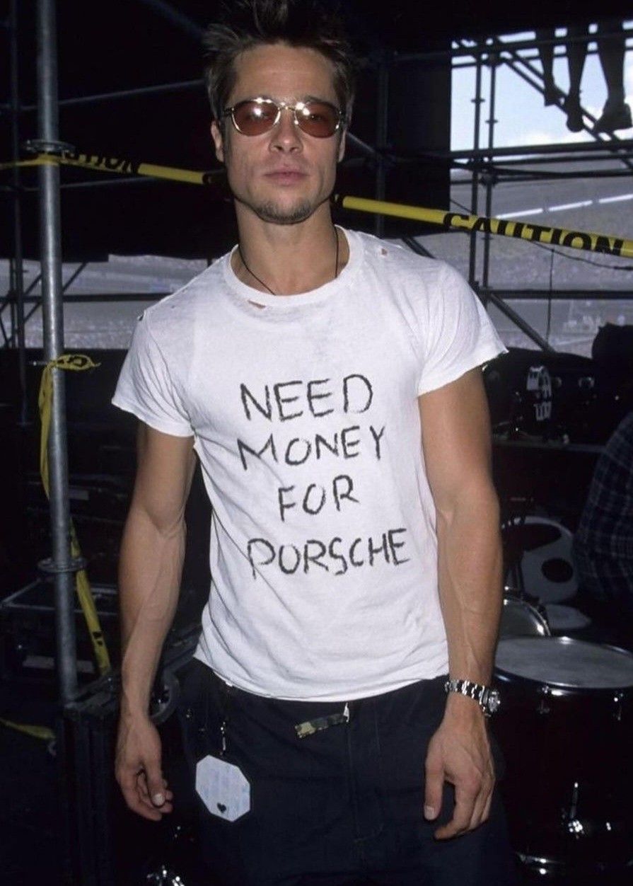 Need Money For Porsche Tişört
